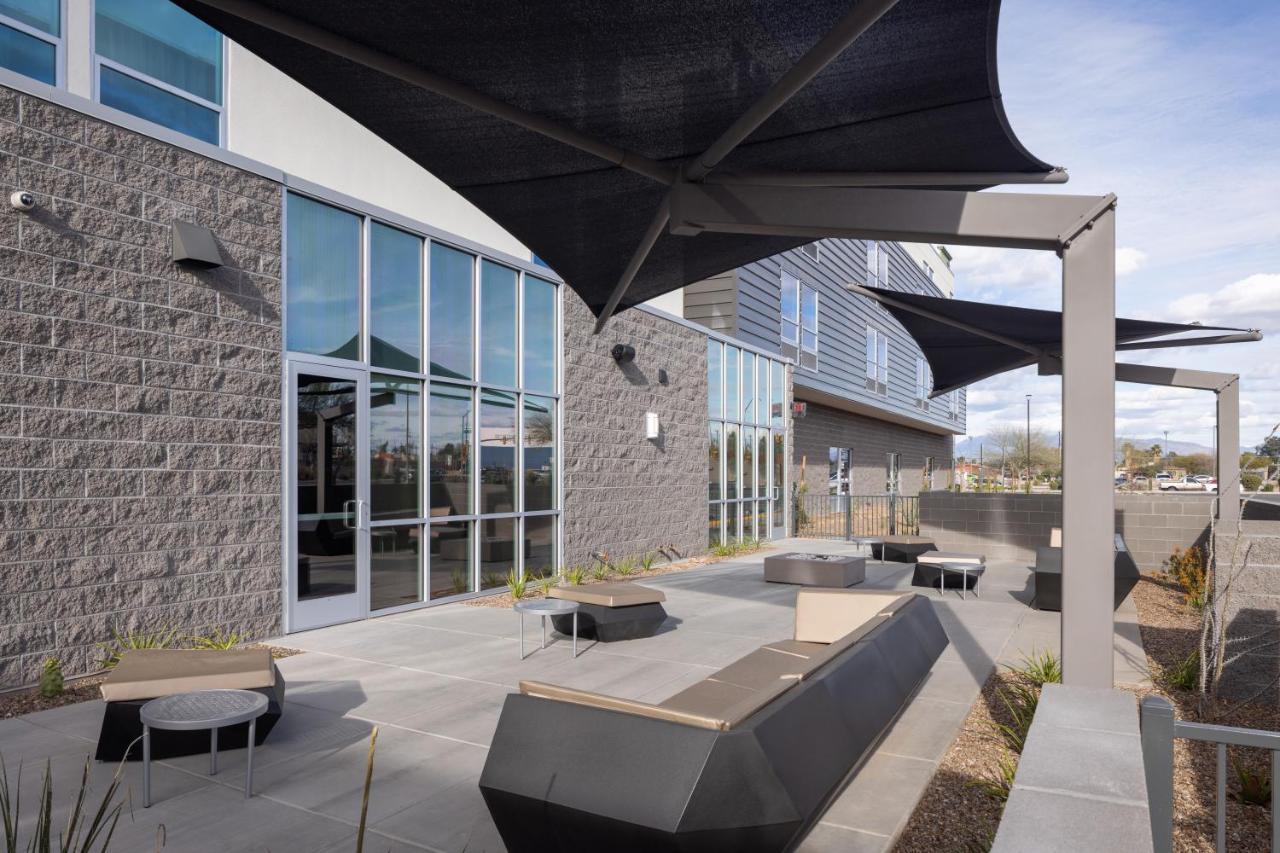Springhill Suites By Marriott Tucson At The Bridges Екстериор снимка